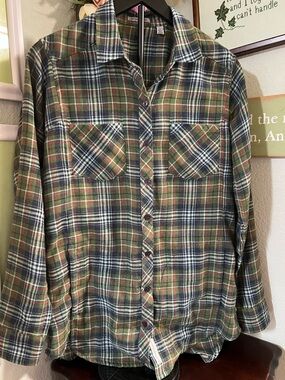 Toad&Co Olive Green Plaid Button-Down Shirt #104